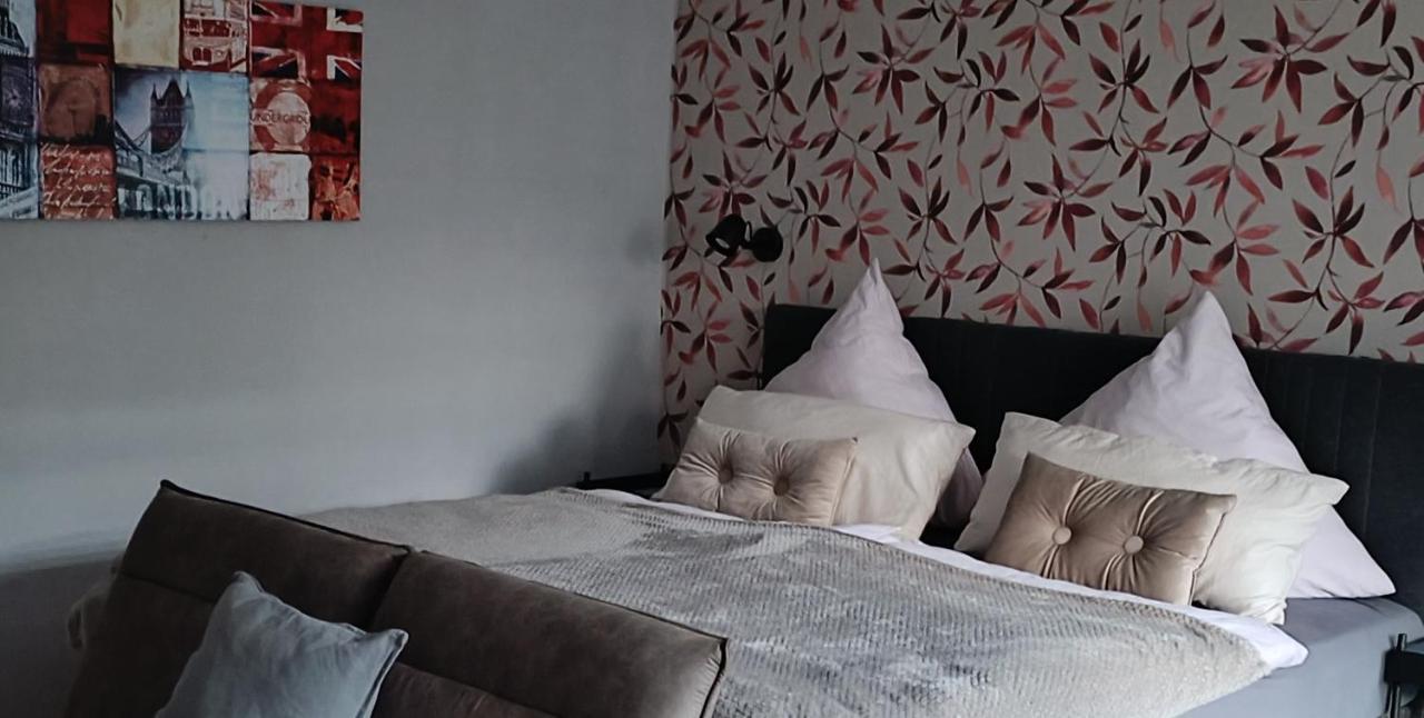 Haus Mari Appartement Niederwiesa Buitenkant foto